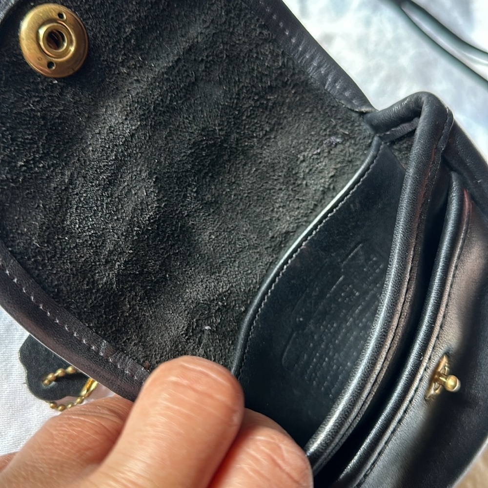 Coach Vintage Crossbody / Shoulder Bag or can be worn on belt - Picture 15 of 16